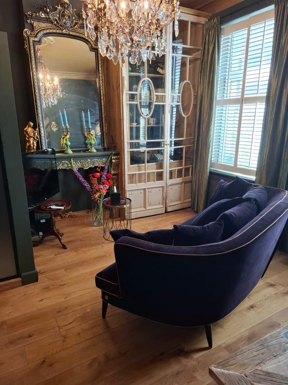 Sint Andries Suites Bed and Breakfast in Antwerp