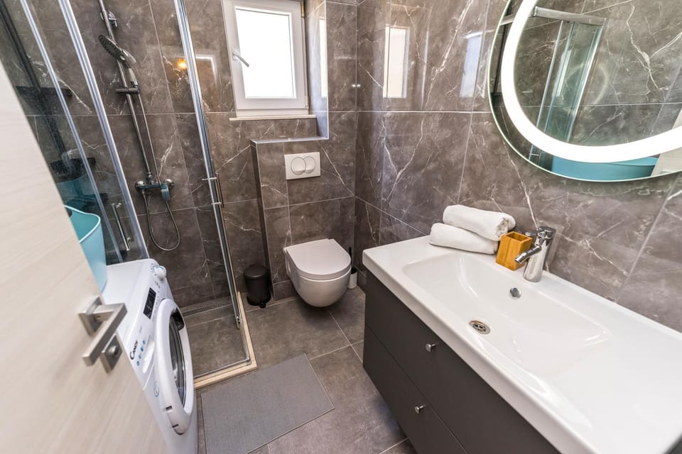 Ocean blue modern apartment for 8 Apartment in Novalja