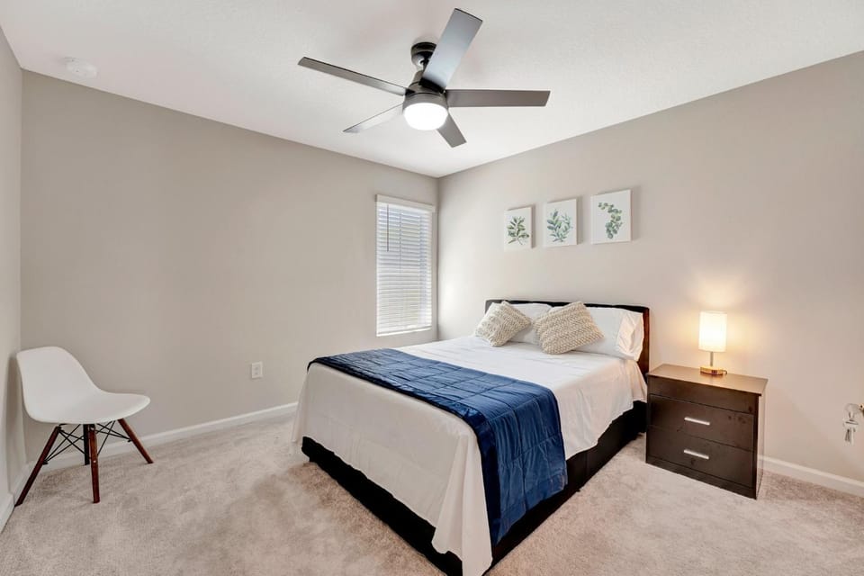 Bed, Bedroom