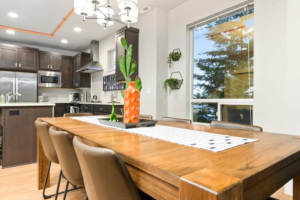 Woodstock Townhouse House in Portland