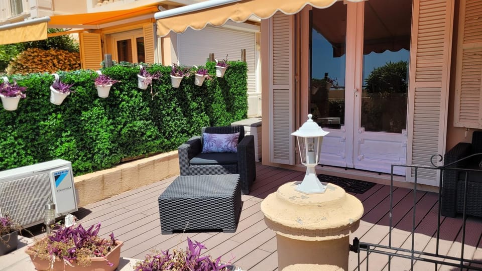 Appartement charmant et calme aux portes de Monaco Apartment in Cap-d'Ail