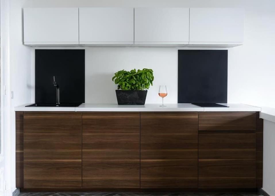 Kitchen or kitchenette
