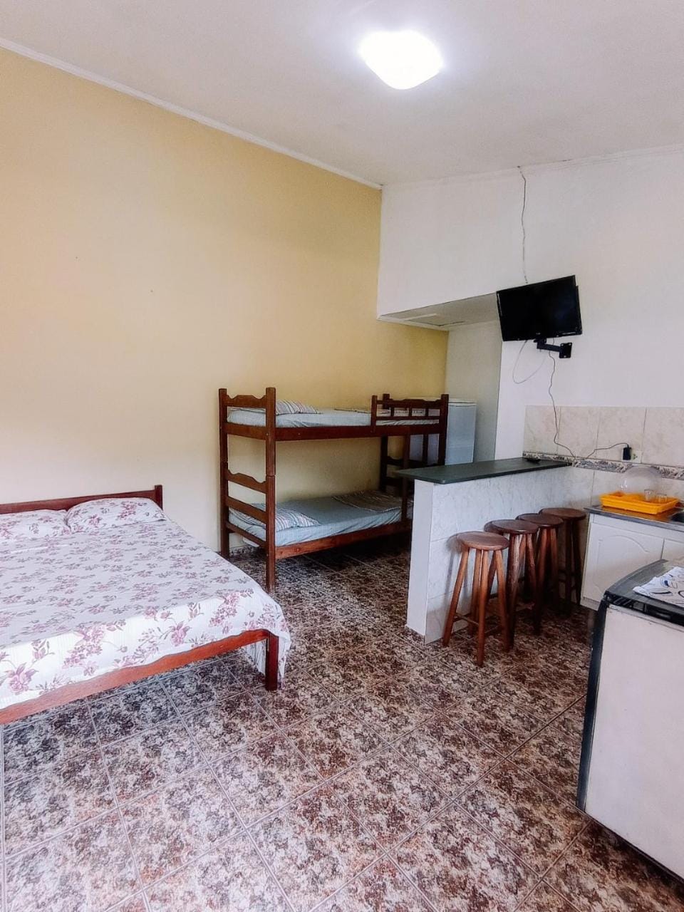 Diva Surf Quartos Bed and Breakfast in Ubatuba