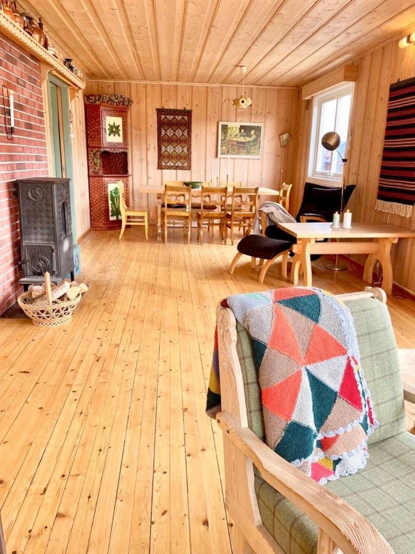 Stort og autentisk hus i Skjåk - kort vei til Lom! House in Innlandet