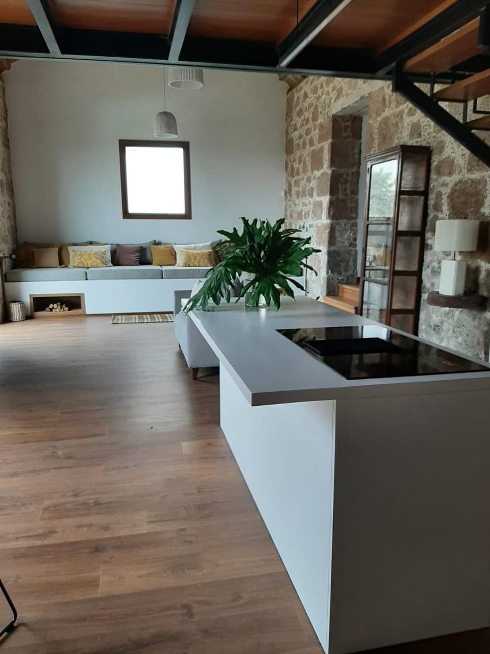 Kitchen or kitchenette, Living room