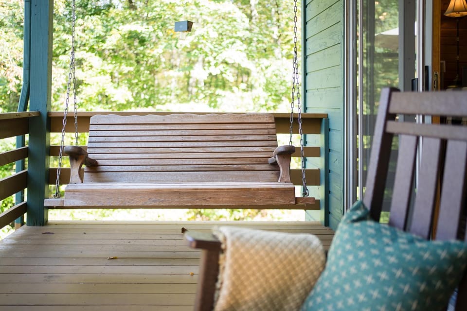 Patio, View (from property/room), Seating area, Garden view