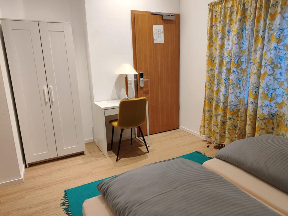 Bed, Photo of the whole room, Bedroom, wardrobe