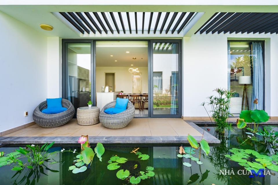 Patio, Day, Garden, View (from property/room), Balcony/Terrace, Living room, Seating area