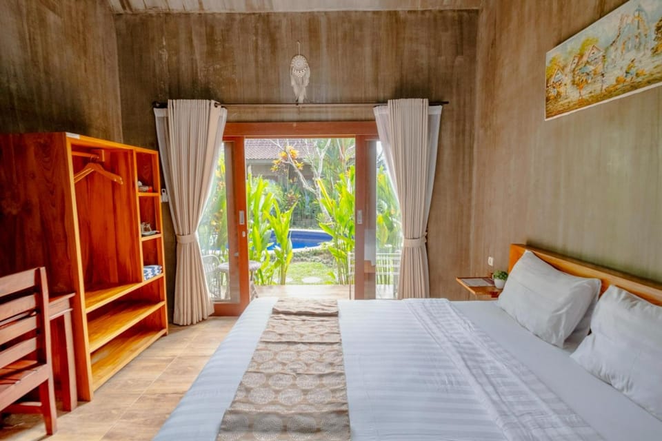 Bed, View (from property/room), Photo of the whole room, Bedroom