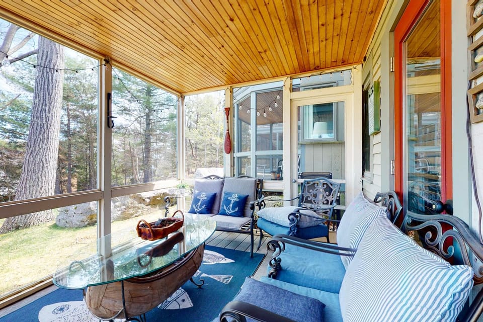 Samoset Charmer Apartment in Gilford