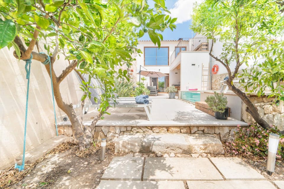 Patio, Off site, Natural landscape, Garden, Garden view, Swimming pool, Inner courtyard view