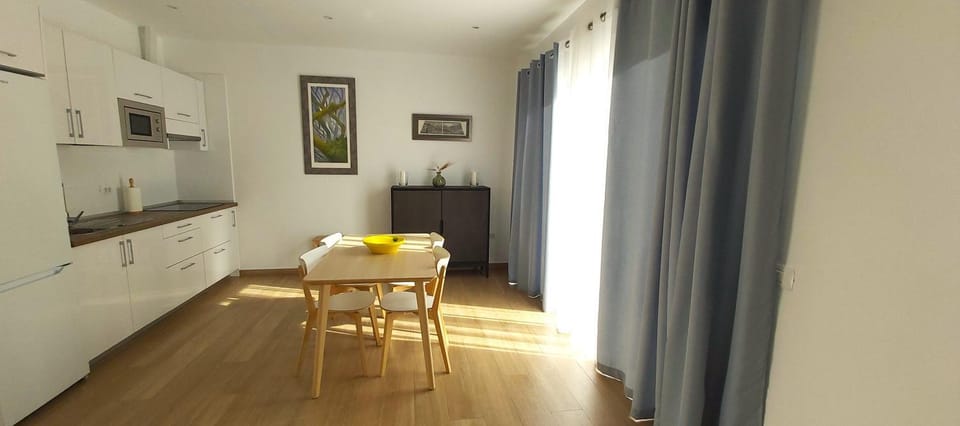 View (from property/room), Balcony/Terrace, Food, kitchen