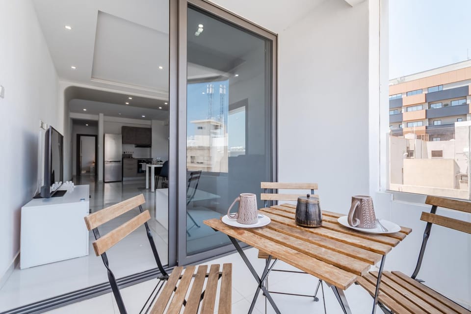 Patio, Communal lounge/ TV room, Balcony/Terrace, Living room, Seating area