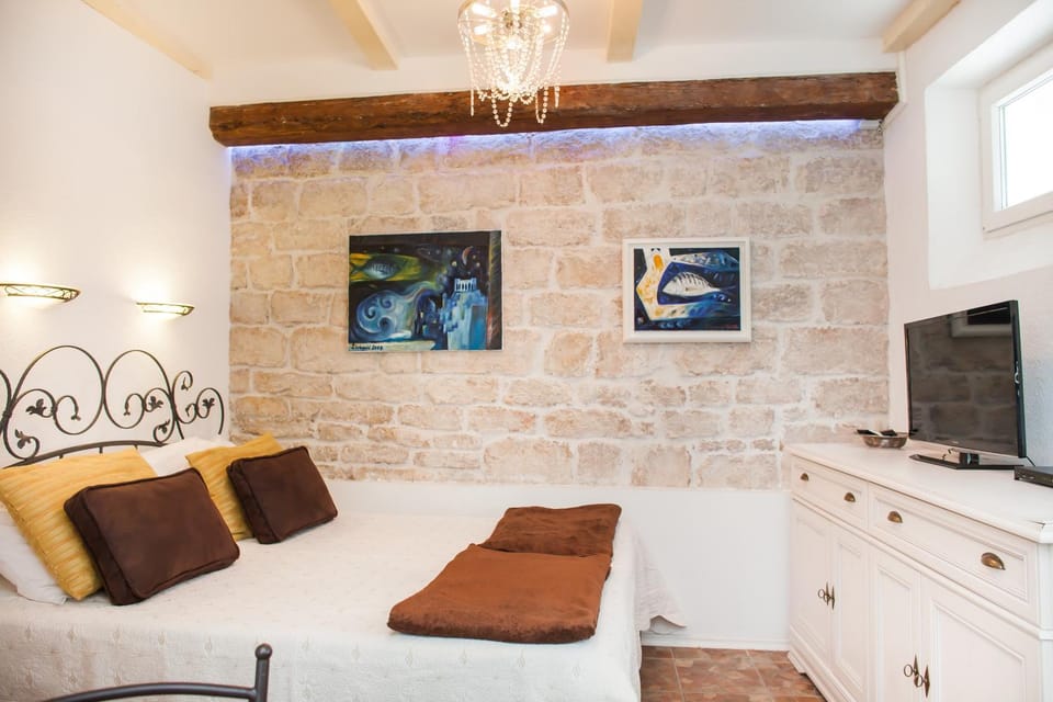 TV and multimedia, Bedroom