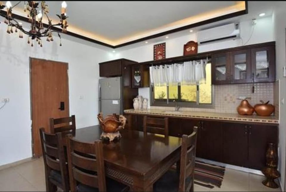 Alin Bed and Breakfast in North District