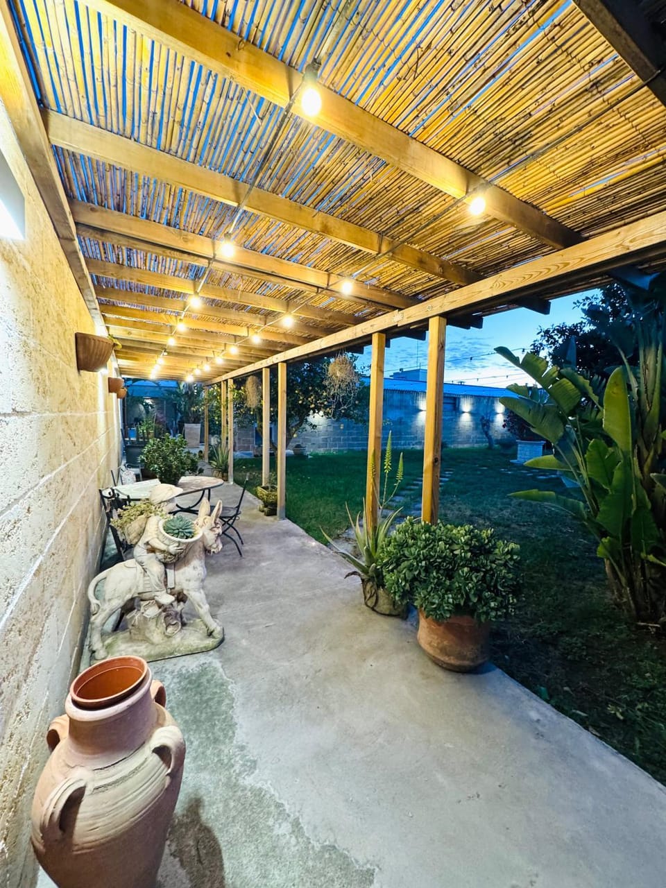 Patio, Garden view