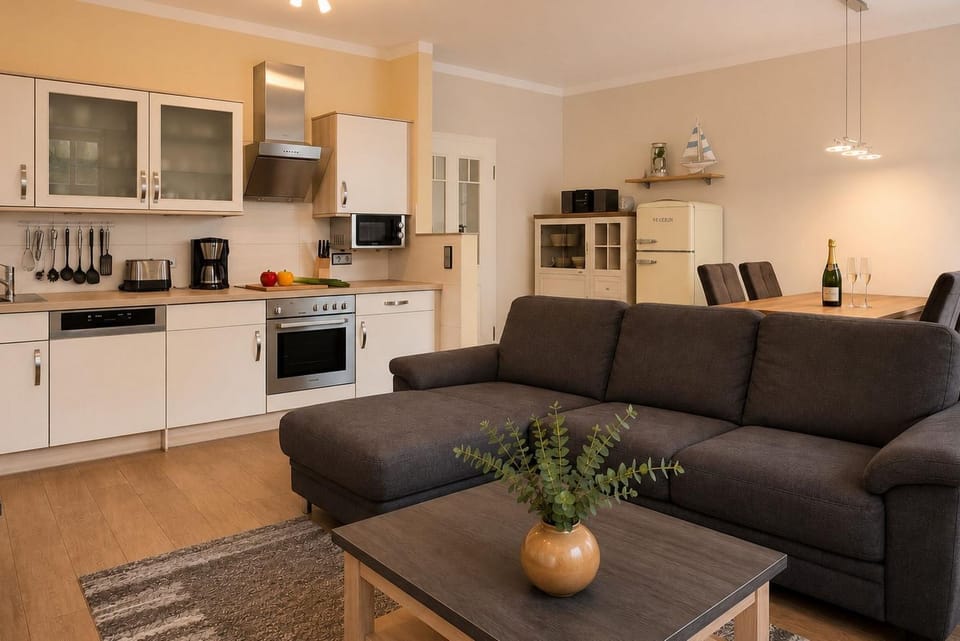 Kitchen or kitchenette, Living room, Seating area