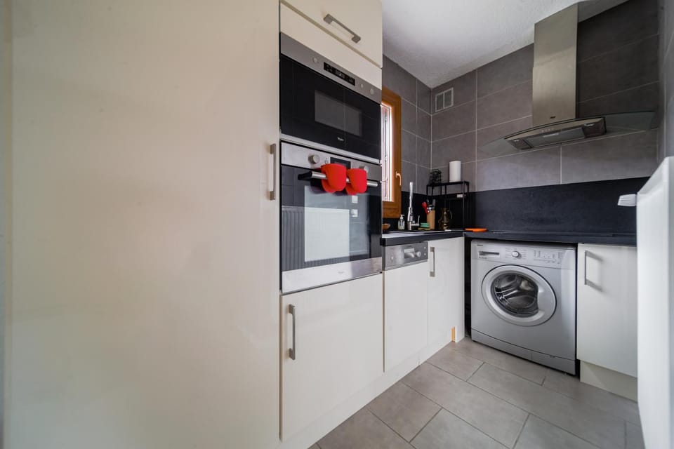 Kitchen or kitchenette, Other