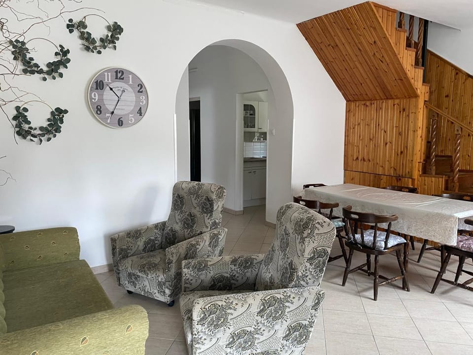 Pipacs Vendégház House in Slovakia