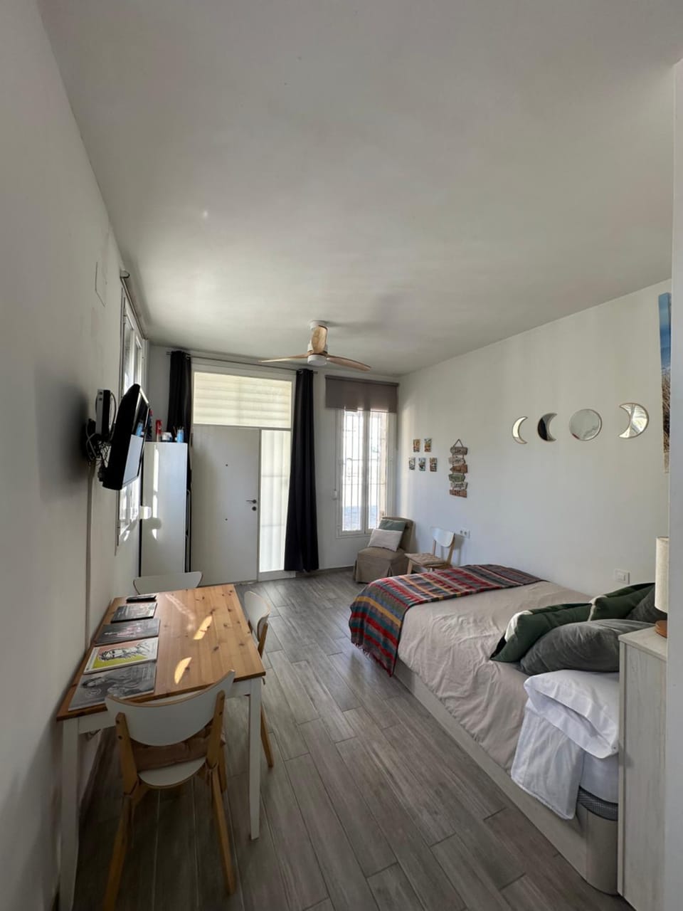 Communal lounge/ TV room, Evening entertainment, Bedroom