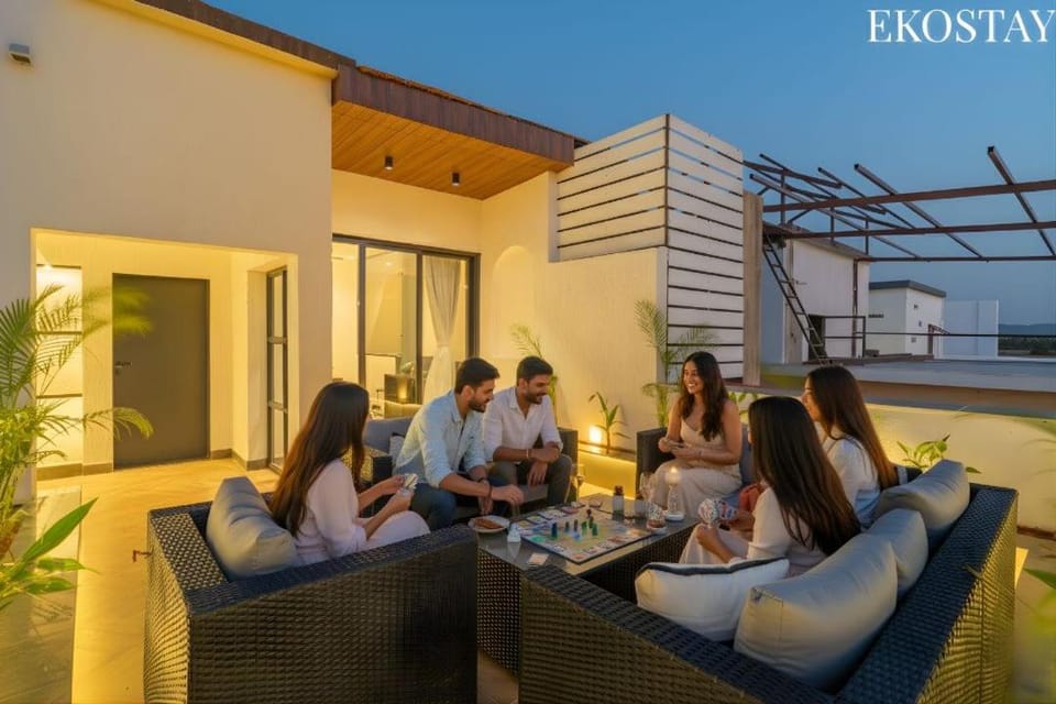 People, Seating area, group of guests