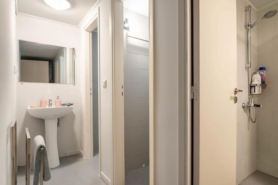 Apt w/ View of OlympusZeusTemple/4BEDR-3BATH-2KITC Apartment in Athens