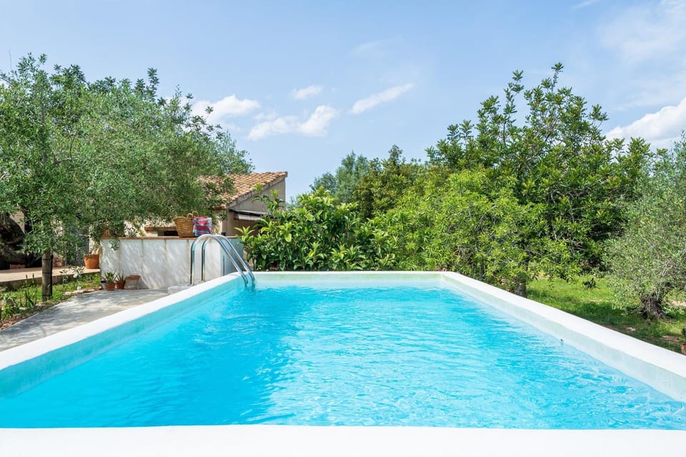 Property building, Swimming pool