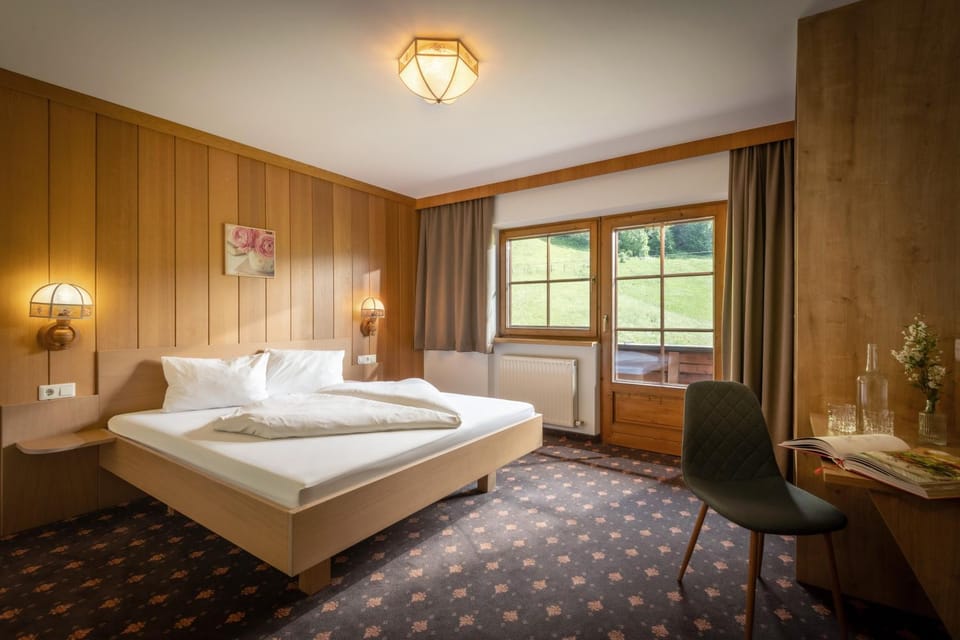 Bed, Photo of the whole room