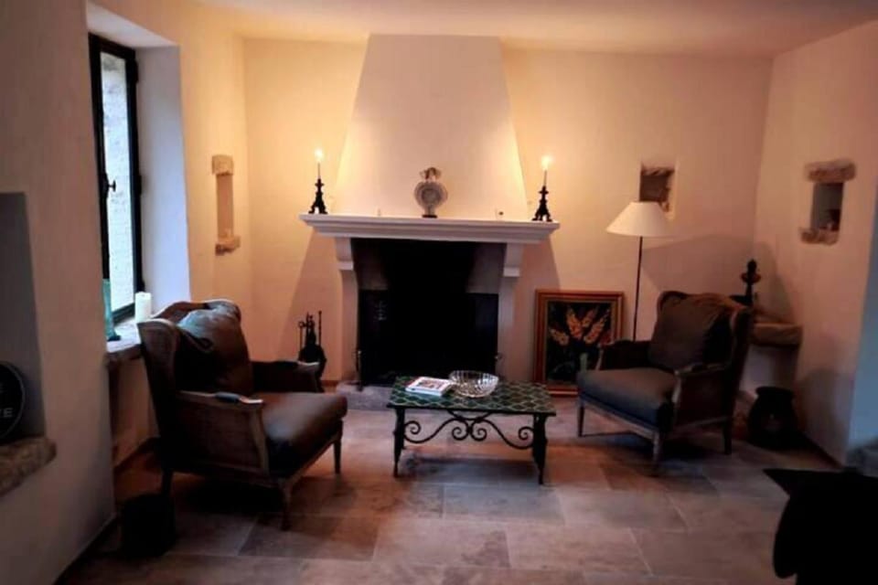 Living room, flat iron