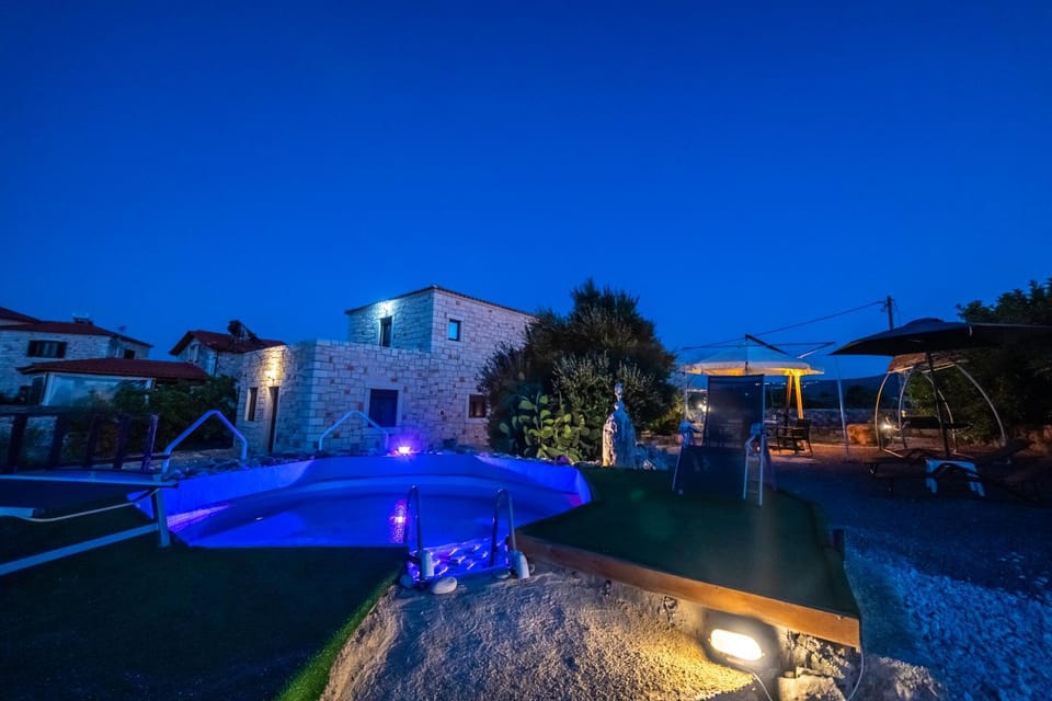 Night, Garden, Garden view, Pool view, Swimming pool