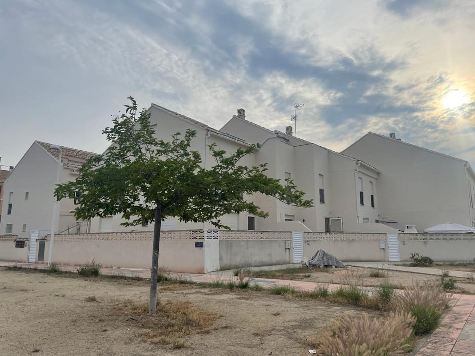 PLAYA ALMARDA CORINTO, PISCINA, WIFI,2 TERRAZAS, BARBACOA,TRANQUILo Apartment in Valencian Community