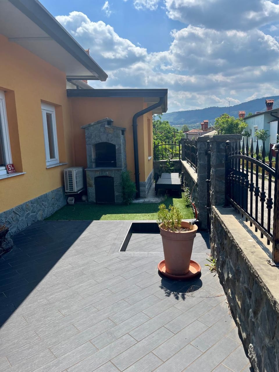 Summer house with terrace and free private parking House in Slovenia