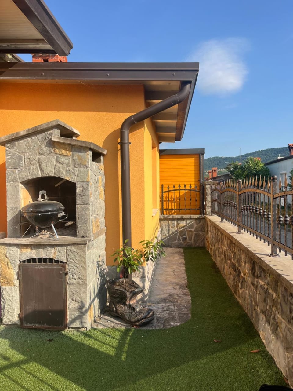 Summer house with terrace and free private parking House in Slovenia