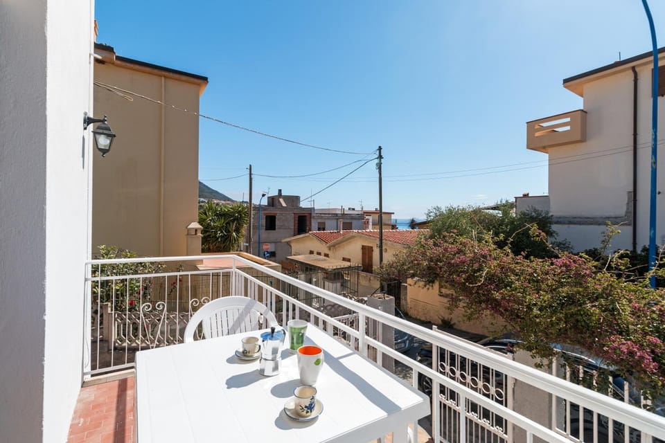 Property building, Balcony/Terrace