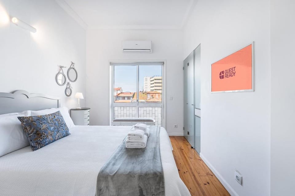 GuestReady Economy - Gold Leaf Hotel in Porto