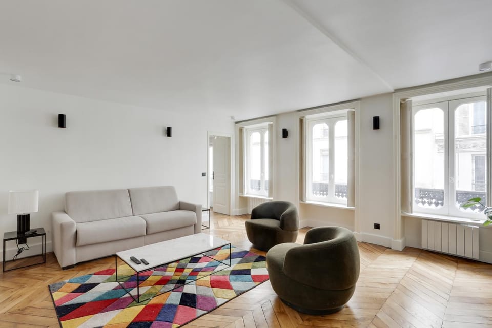 Living room, internet