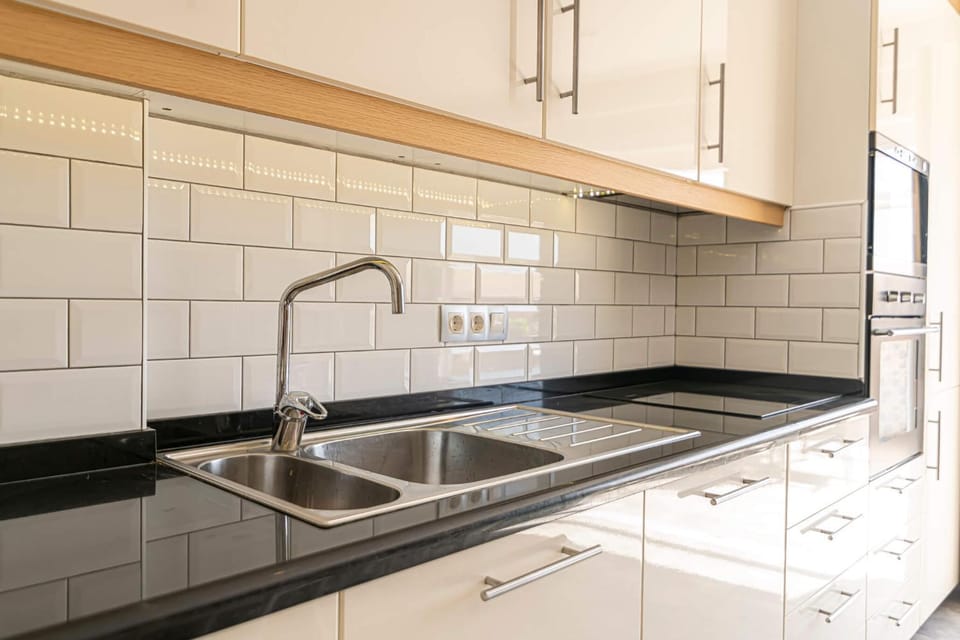 Kitchen or kitchenette, dishwasher, locker, minibar, toaster, washing machine, kitchen