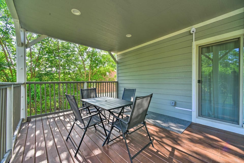 Walk to Main St! Sunny Clawson Home with Yard House in Clawson