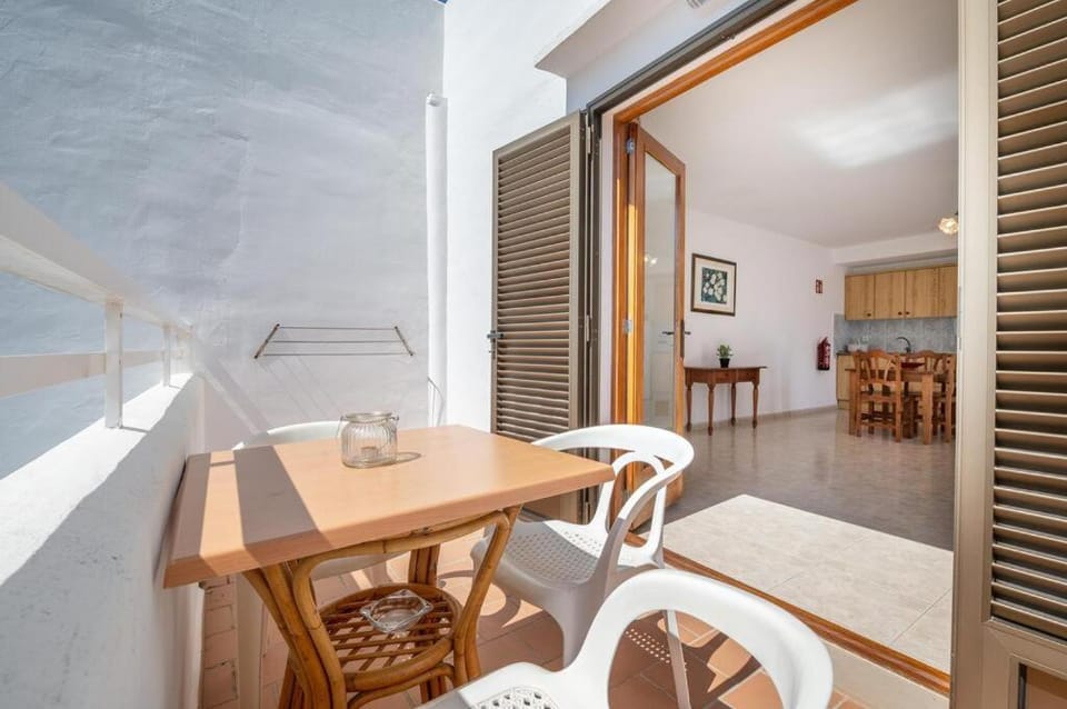 Apartamentos Karin 2°E Apartment in Cala Ferrera