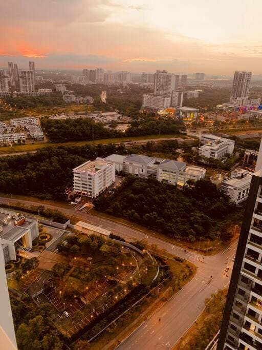 Couples Mind Relaxing Highfloor Staycation 9 Apartment in Selangor, Malaysia