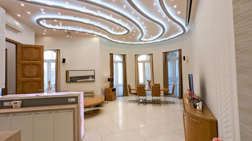 Living room, Seating area, Meeting/conference room