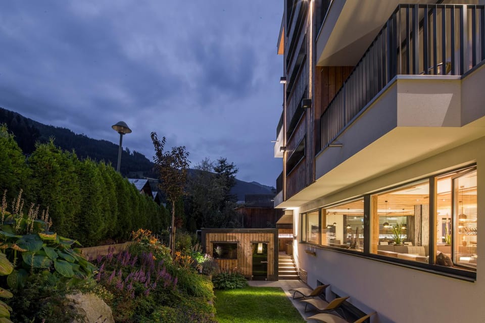Patio, Natural landscape, Garden, Sauna, Steam room, Balcony/Terrace, Spa and wellness centre/facilities