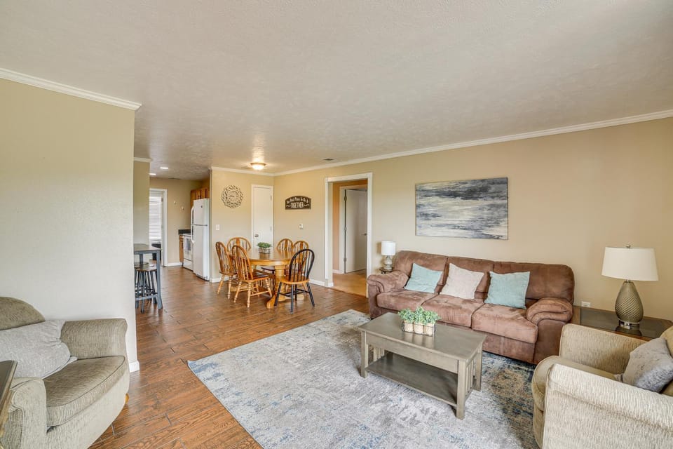 5 Mi to Silver Dollar City: Condo w/ Pool Access House in Branson