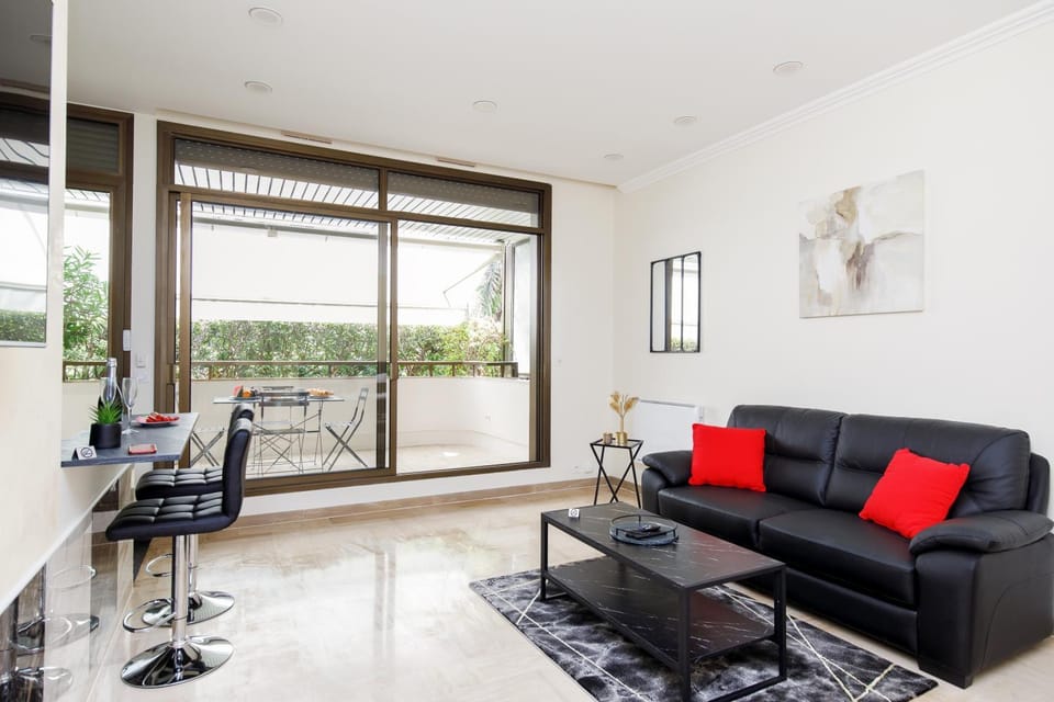 Gray d'Albion 1D2 YourHostHelper Apartment in Cannes