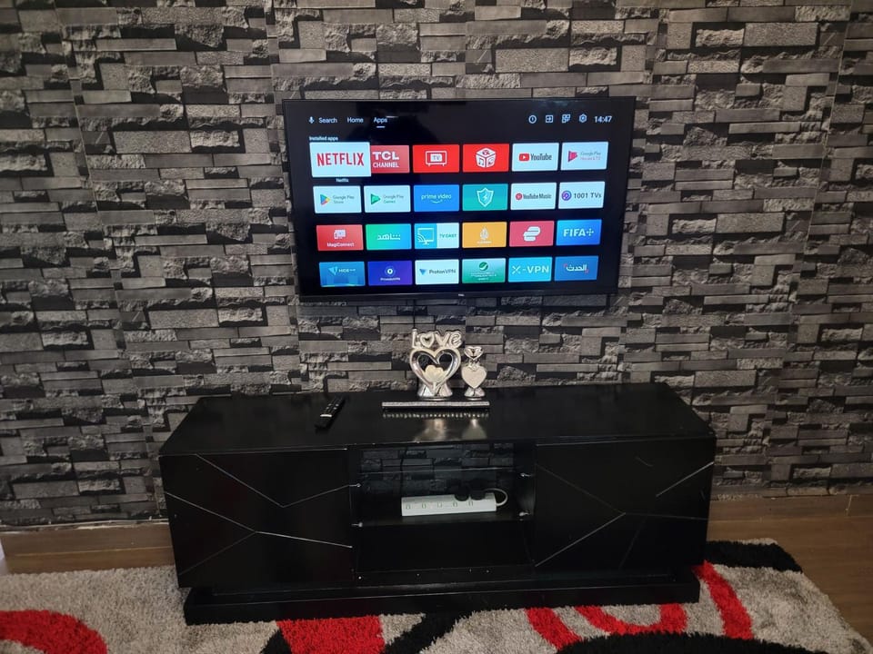 Communal lounge/ TV room, TV and multimedia, Evening entertainment