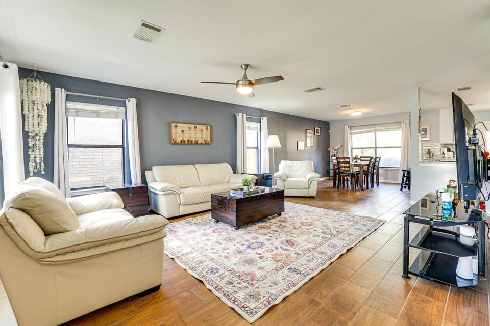 New Braunfels Escape, Walk to Gruene Hall! House in New Braunfels
