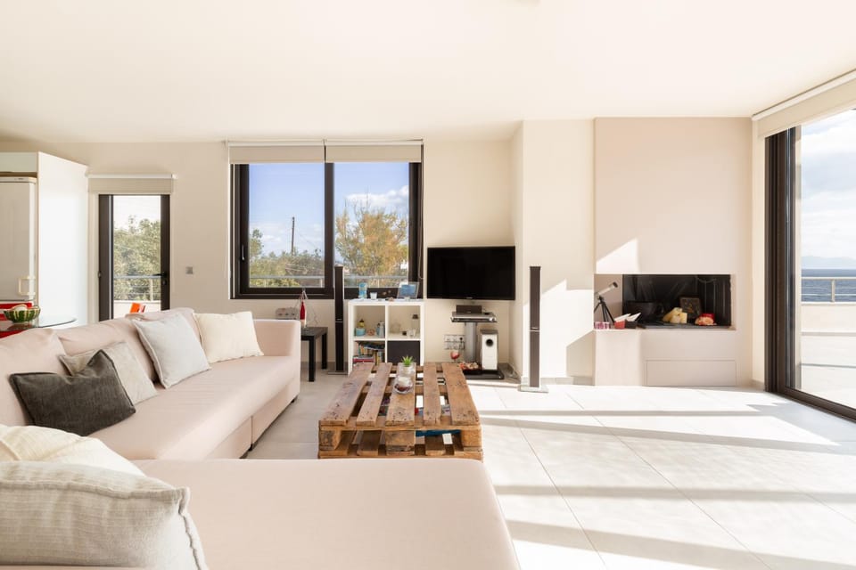 Communal lounge/ TV room, TV and multimedia, Living room, Seating area