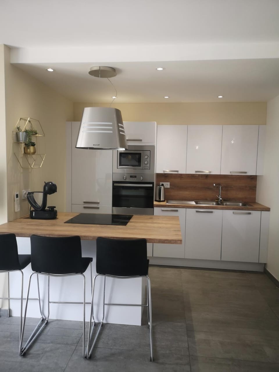 Appartement contemporain le Vendome à 90m de la plage Apartment in Le Grau-du-Roi