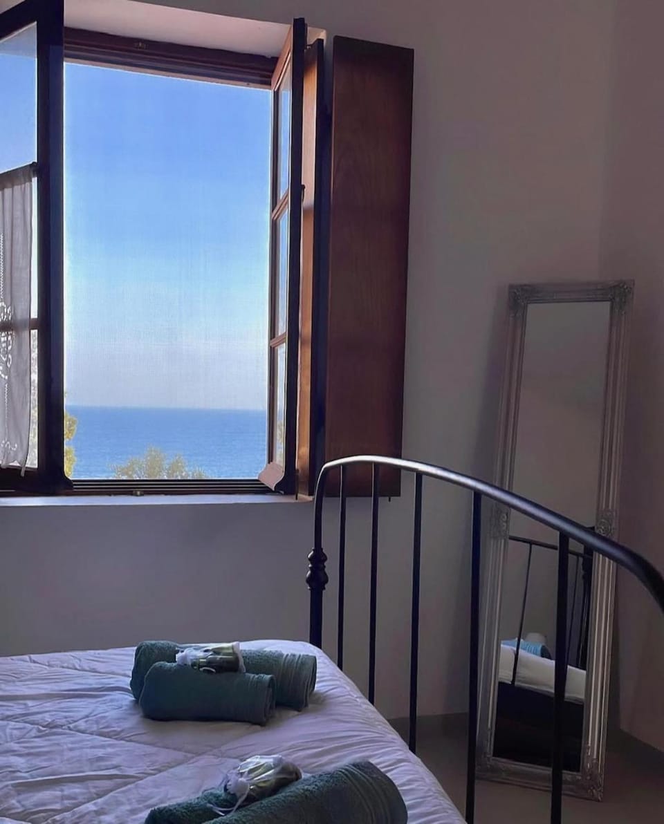 Bedroom, Sea view