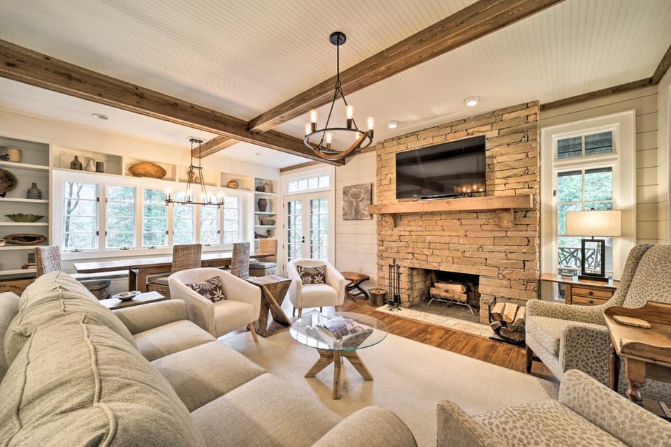 Beautiful Trillium Home Next to Waterfall! House in Lake Glenville